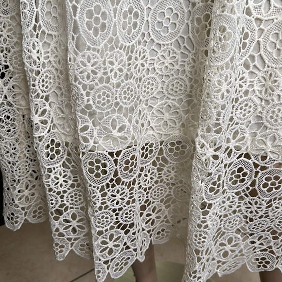 #51 Eyelet detailed midi dress - Picture 9 of 9